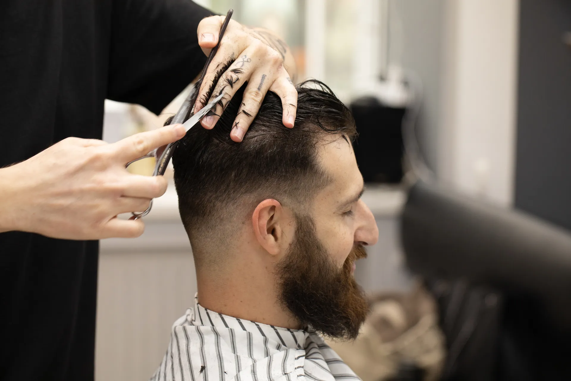 Haircut at Siedel's Barbershop, Medina Ohio